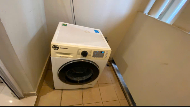 Bán Căn Hộ 2PN Vista Verde VV331 - Hình 1